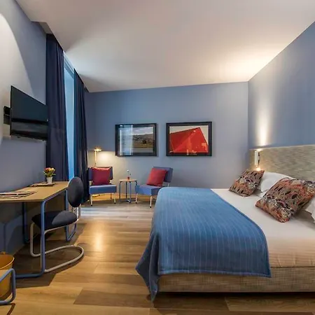 The Editory House Ribeira 4* Oporto