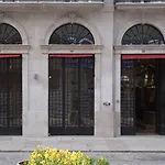 The Editory House Ribeira 4*