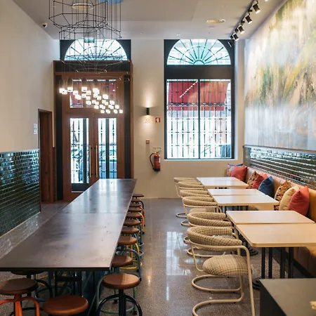 The Editory House Ribeira 4* Porto