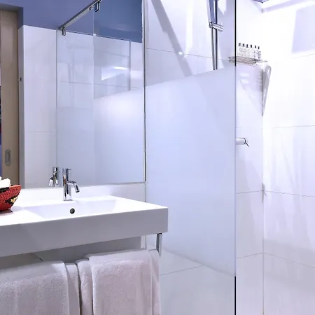 The Editory House Ribeira Hotel Porto