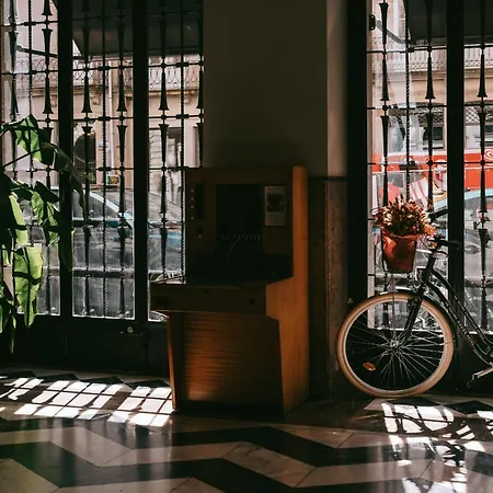 The Editory House Ribeira Hotel Oporto